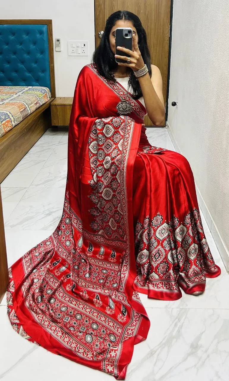 Buy New Supar Premium Saree in Surat - Reseller Bazzar